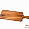 tabla-teca-parota-4018-2-e1770233558154.png Tabla Parrillera de Parota con Mango 40x18 | Tabla para Asador | Madetza